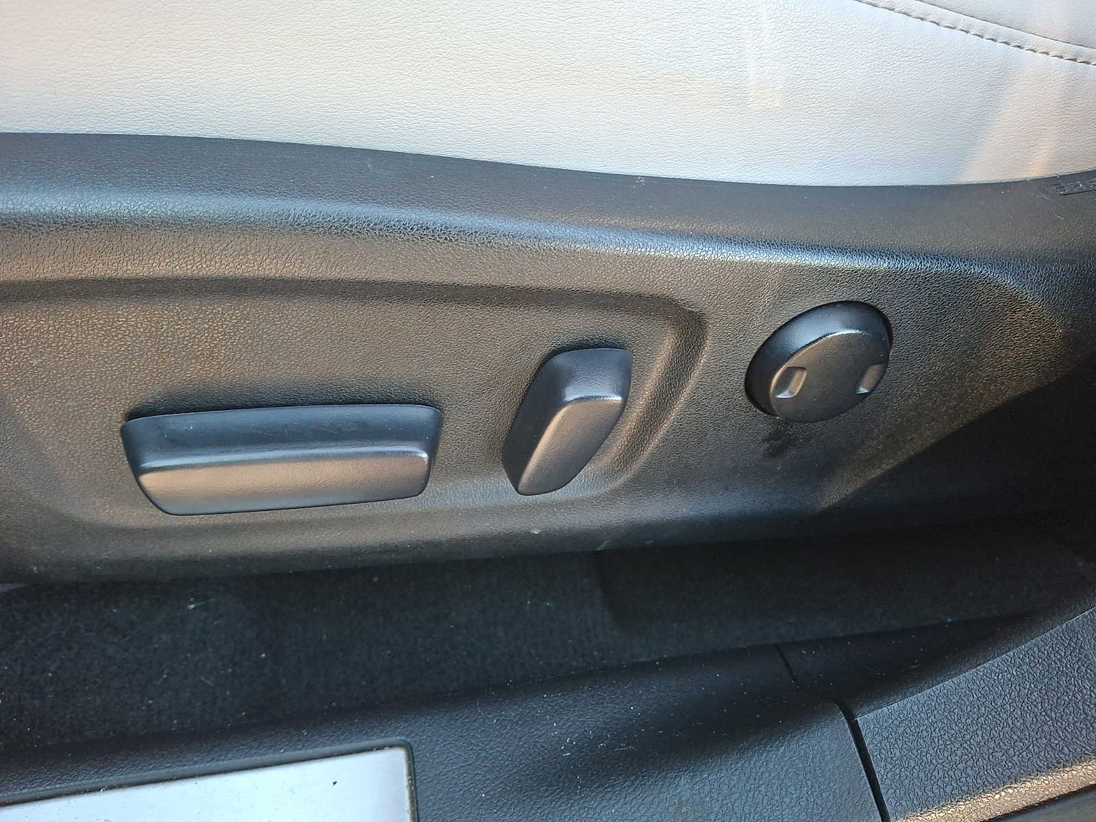 Thumbnail: 2020 Lexus RX - 10