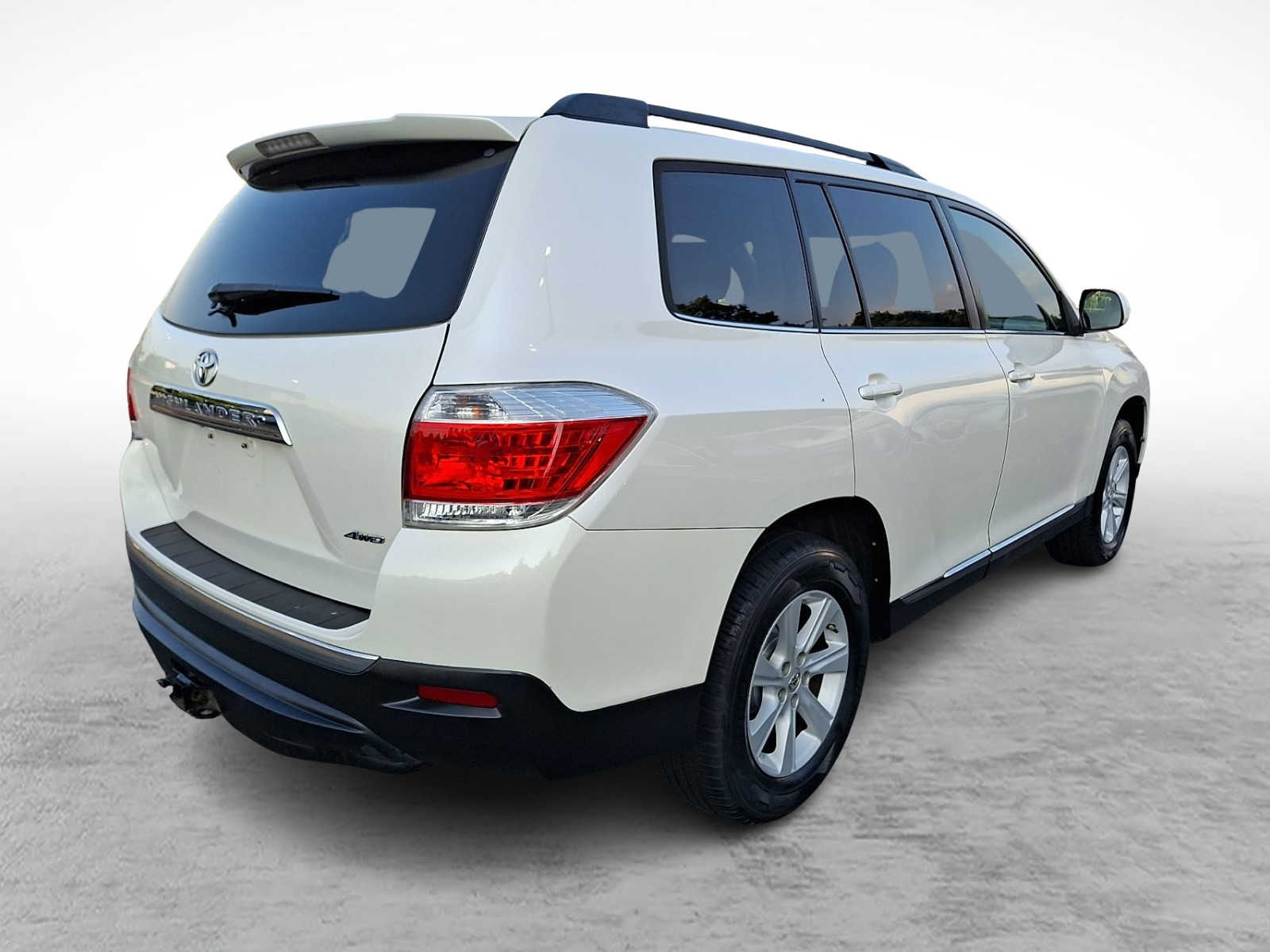 Thumbnail: 2013 Toyota Highlander - 4