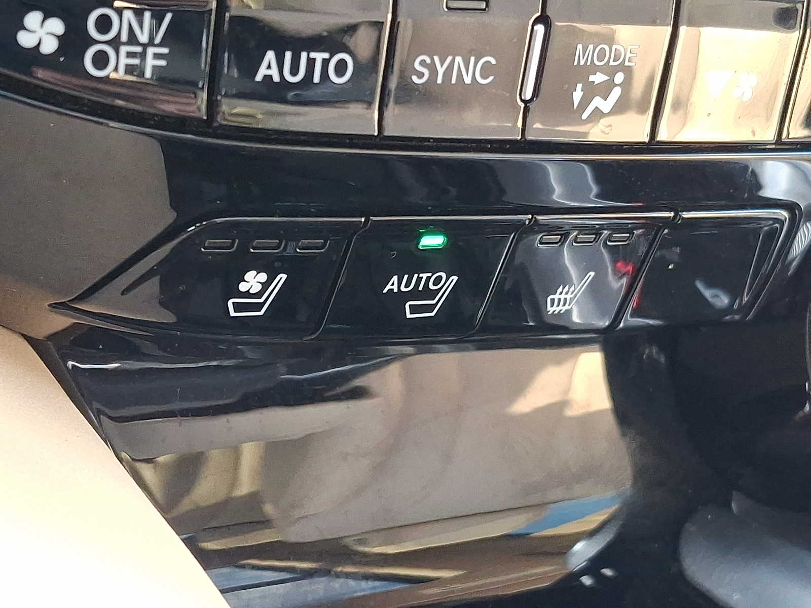 Thumbnail: 2023 Acura MDX - 23