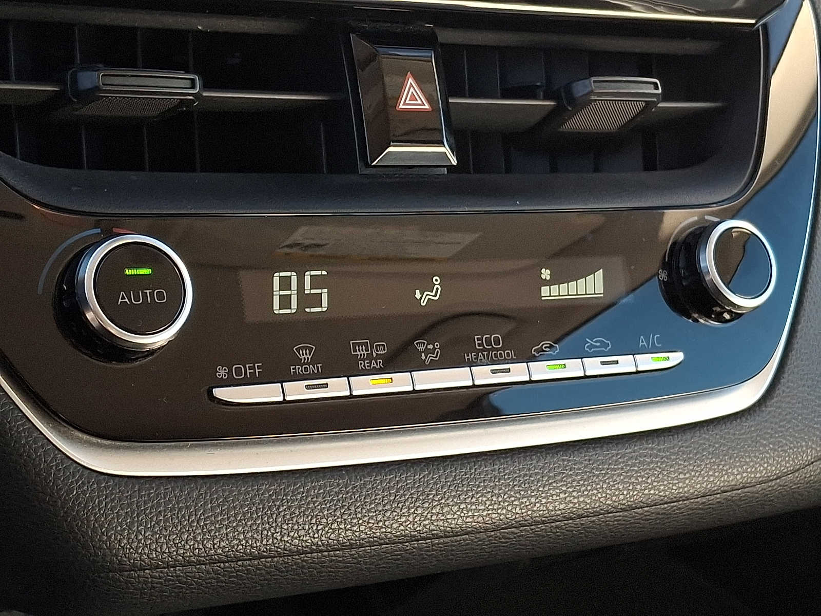 Thumbnail: 2021 Toyota Corolla - 14