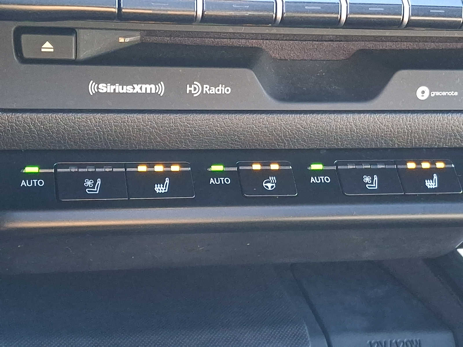 Thumbnail: 2019 Lexus UX - 21