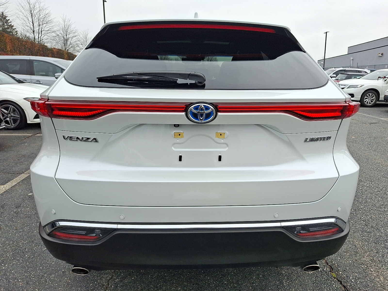 Thumbnail: 2023 Toyota Venza - 6