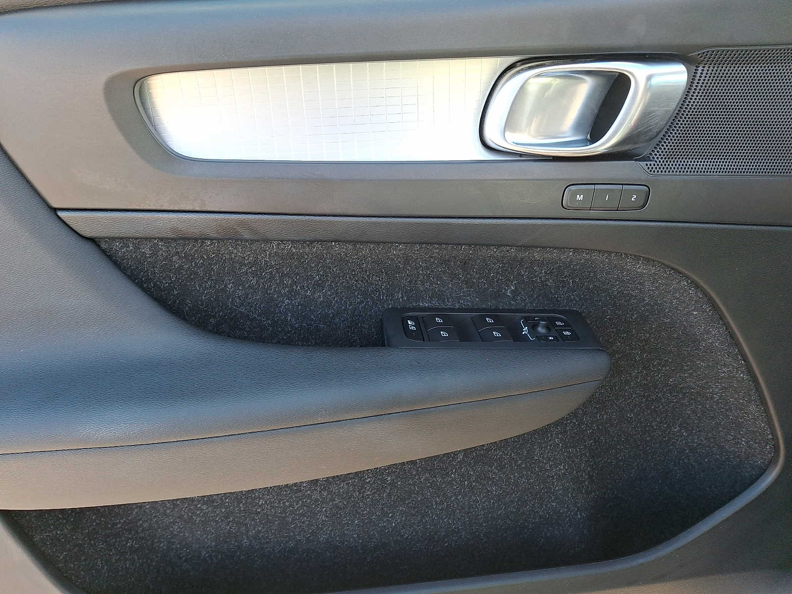 Thumbnail: 2019 Volvo XC40 - 8