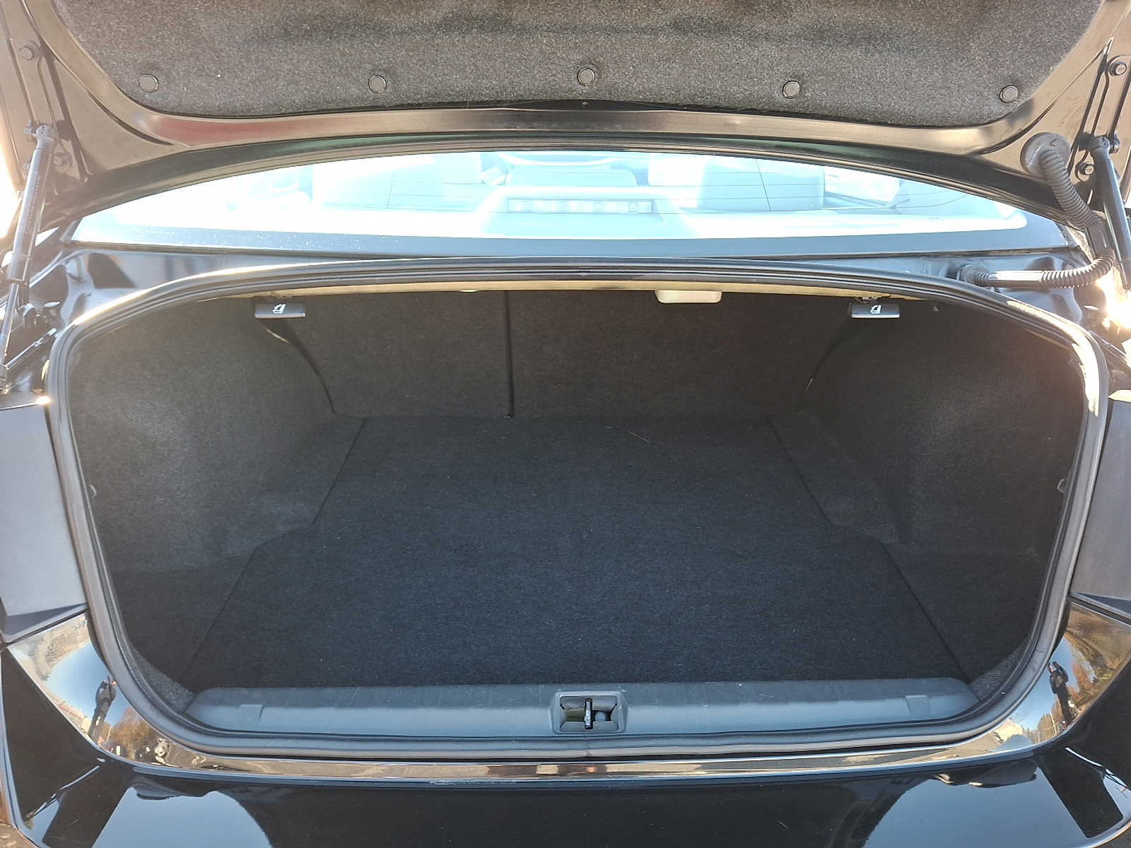 Thumbnail: 2011 Subaru Legacy - 26