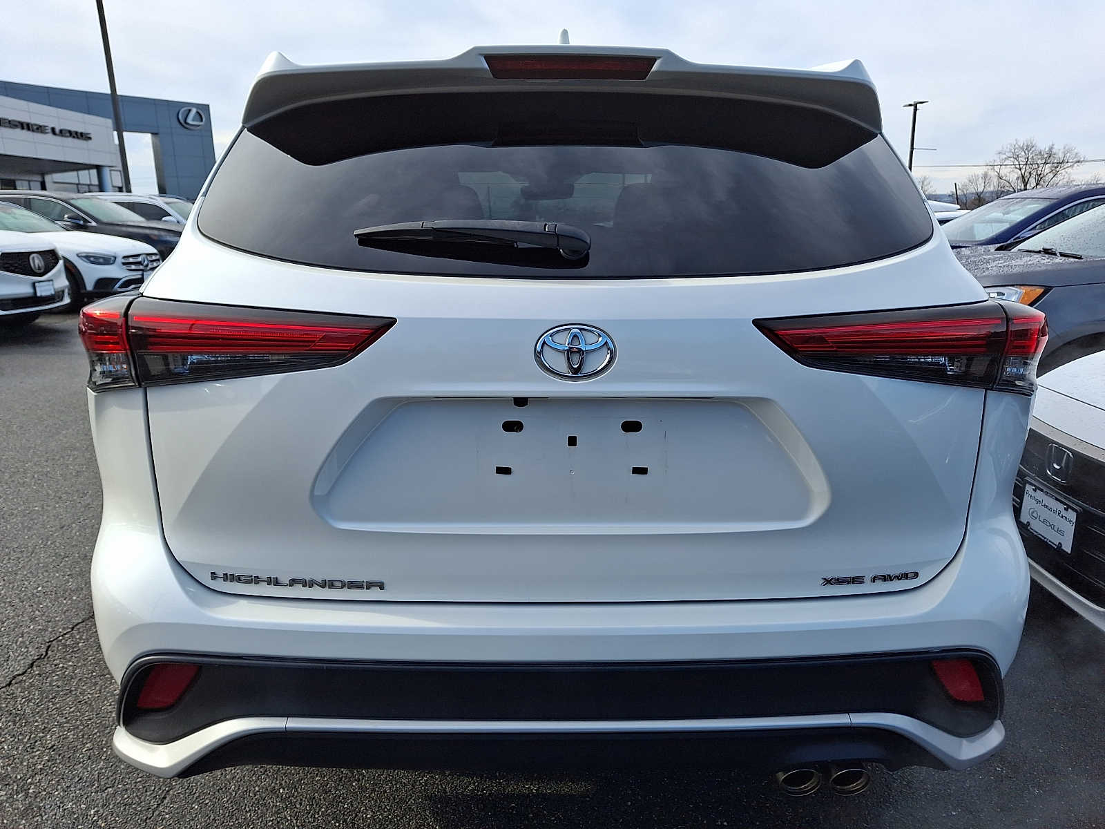 Thumbnail: 2021 Toyota Highlander - 4