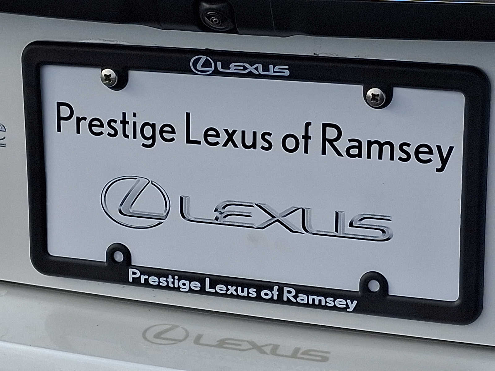 Thumbnail: 2023 Lexus ES - 30