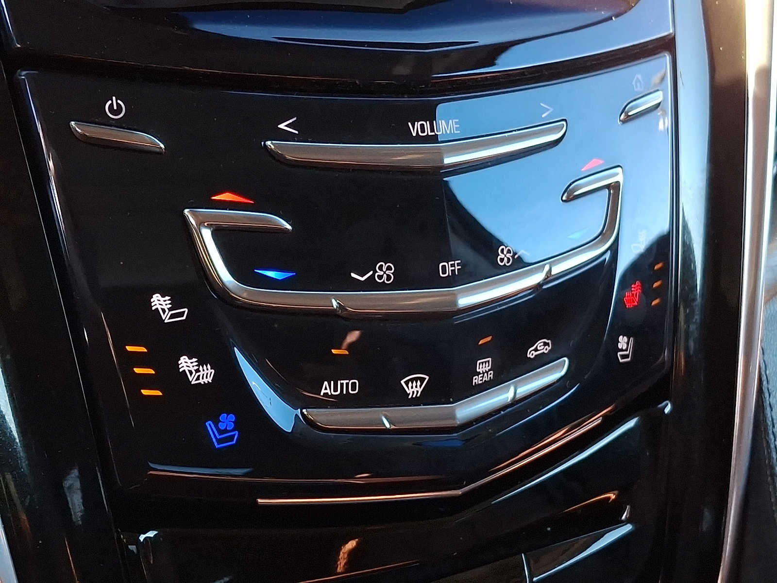 Thumbnail: 2017 Cadillac Escalade - 16