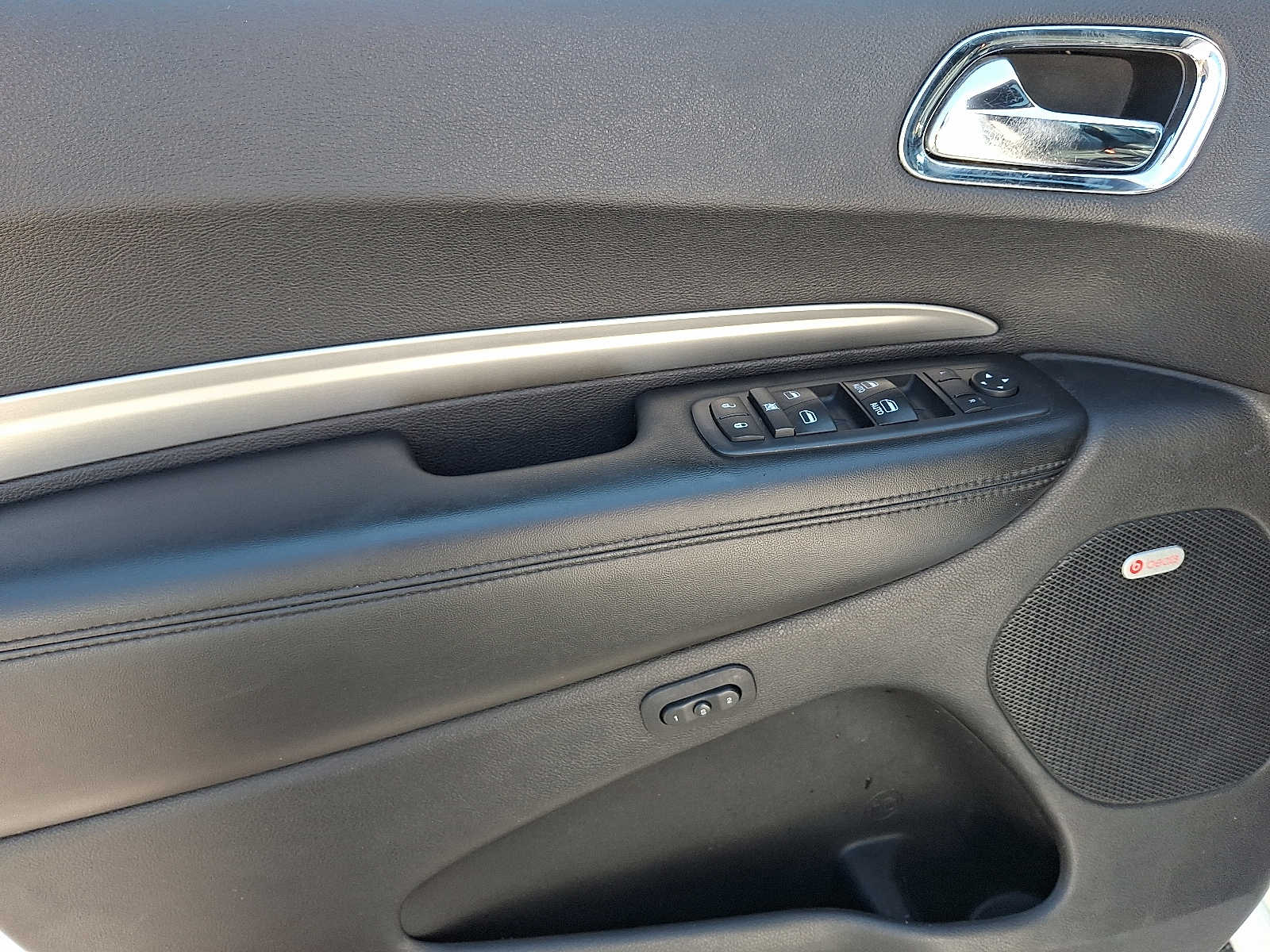 Thumbnail: 2017 Dodge Durango - 8