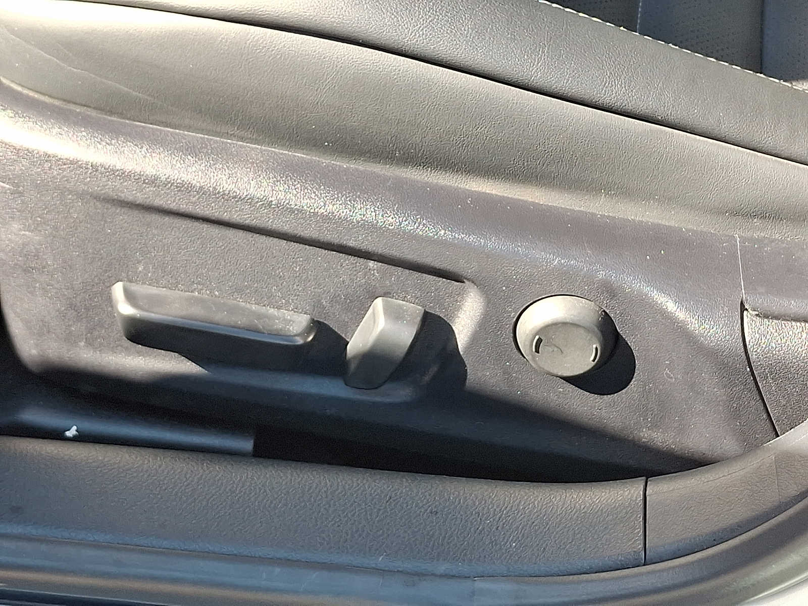 Thumbnail: 2023 Lexus IS - 11