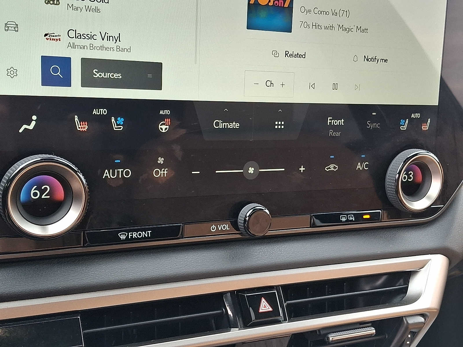 Thumbnail: 2024 Lexus RX - 14