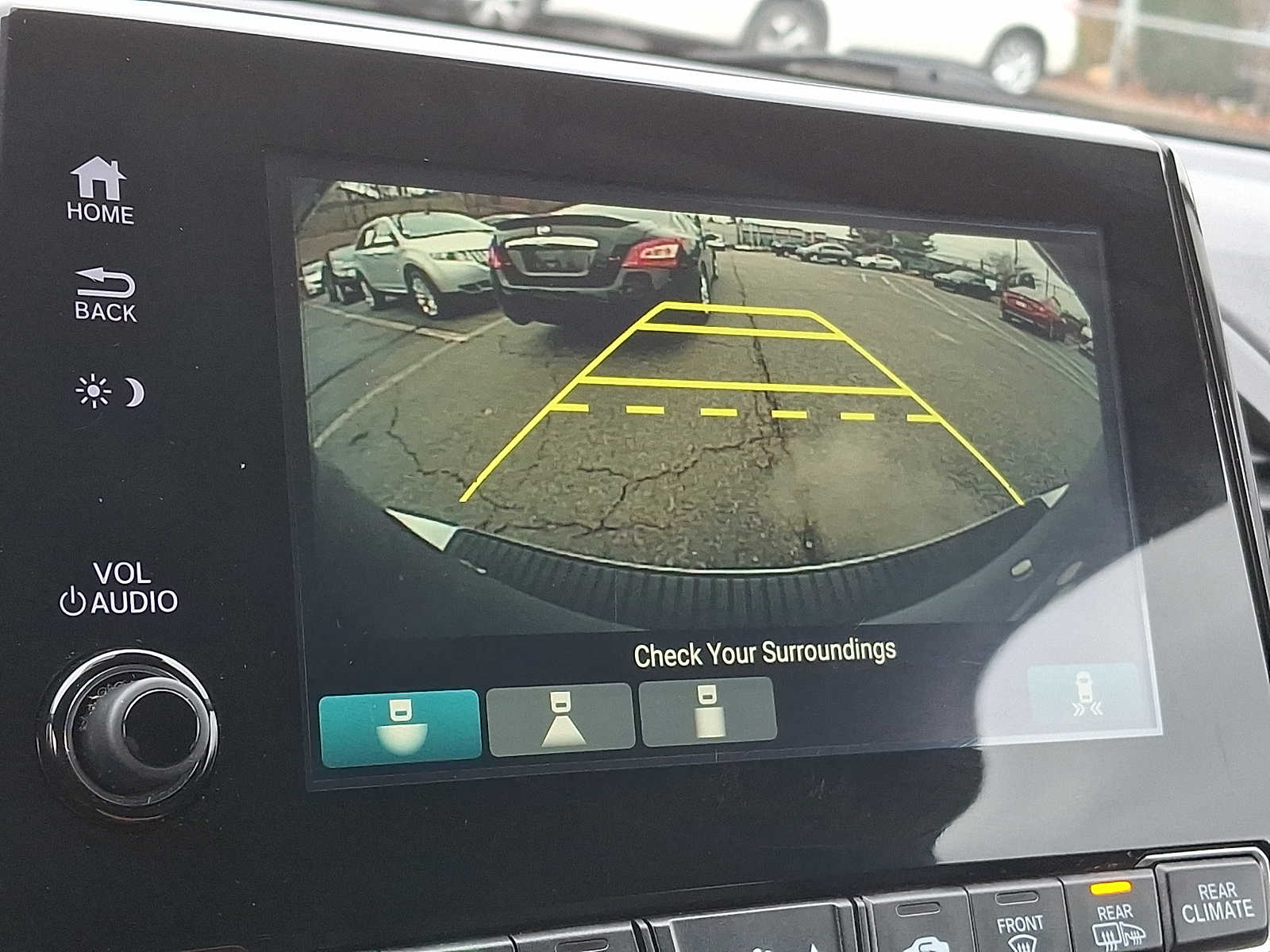 Thumbnail: 2018 Honda Odyssey - 18