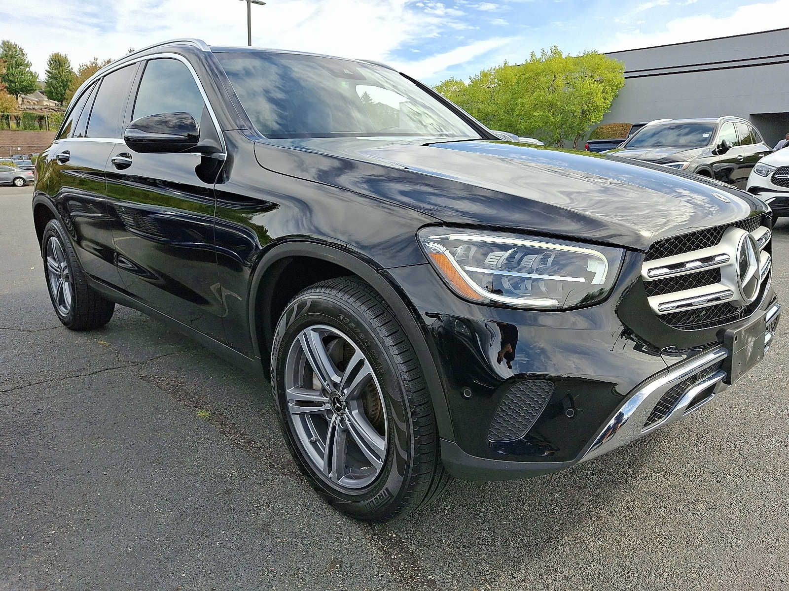 Thumbnail: 2022 Mercedes-Benz GLC - 3