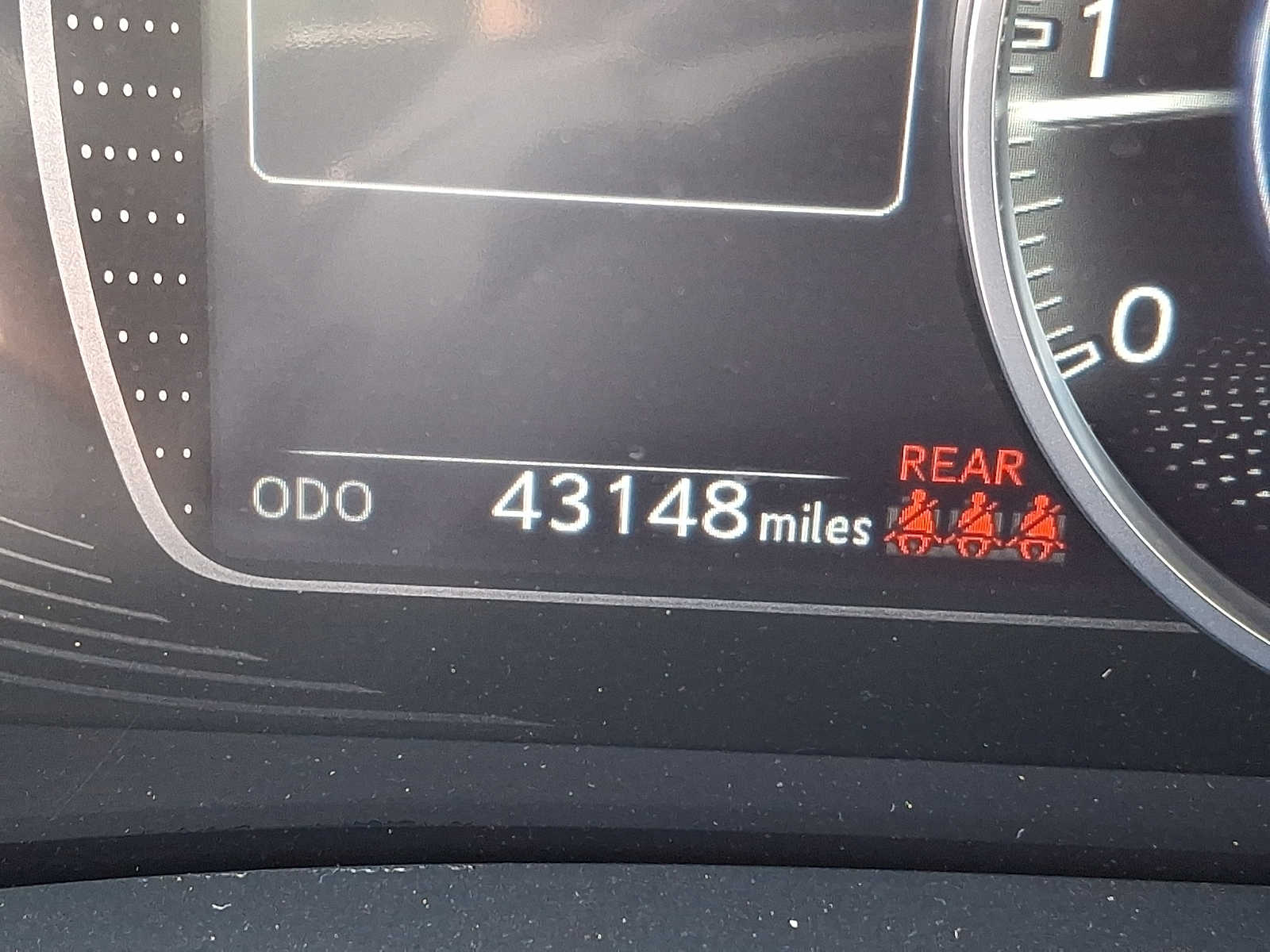 Thumbnail: 2021 Lexus ES - 17