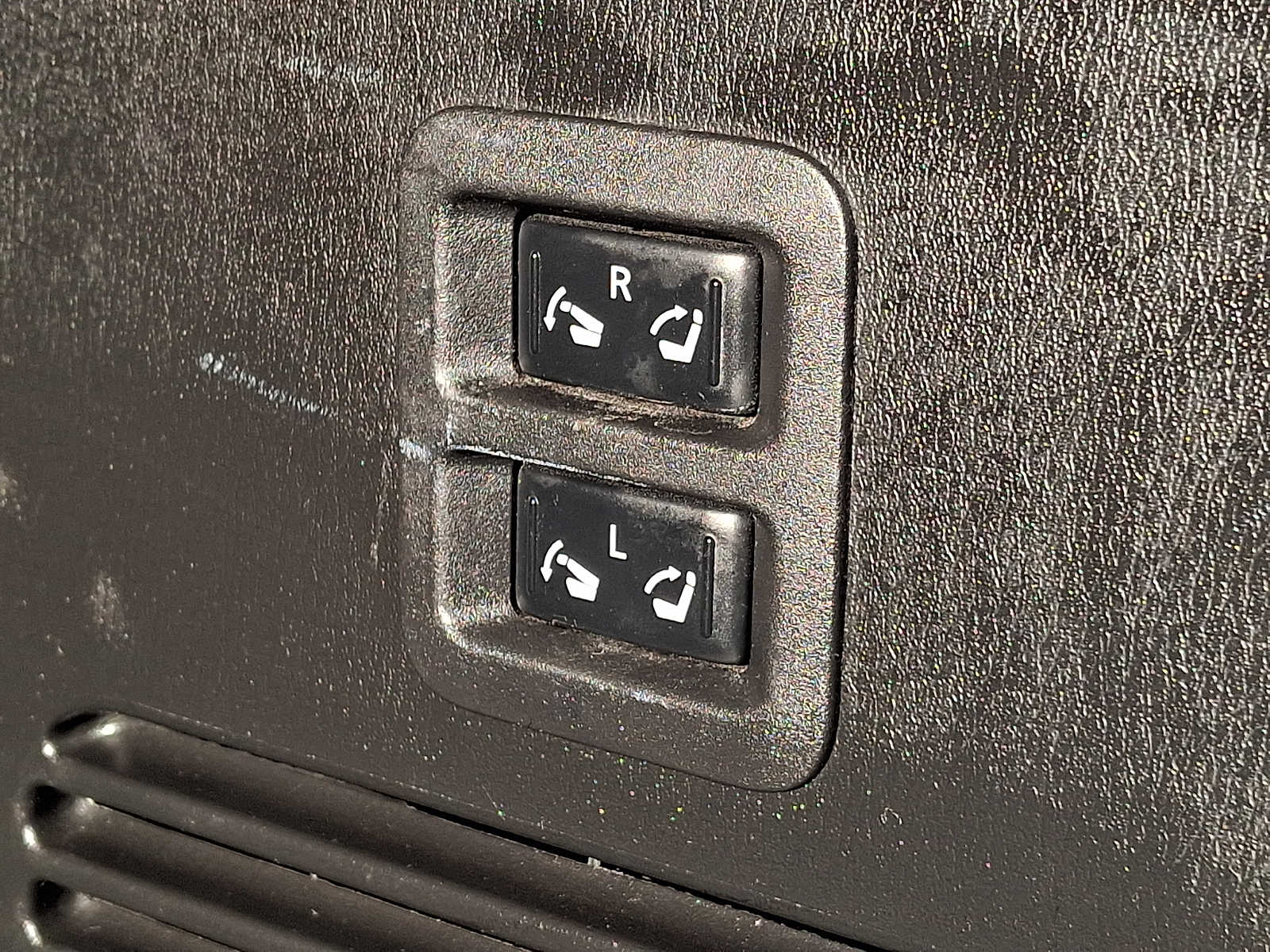 Thumbnail: 2018 Nissan Armada - 29