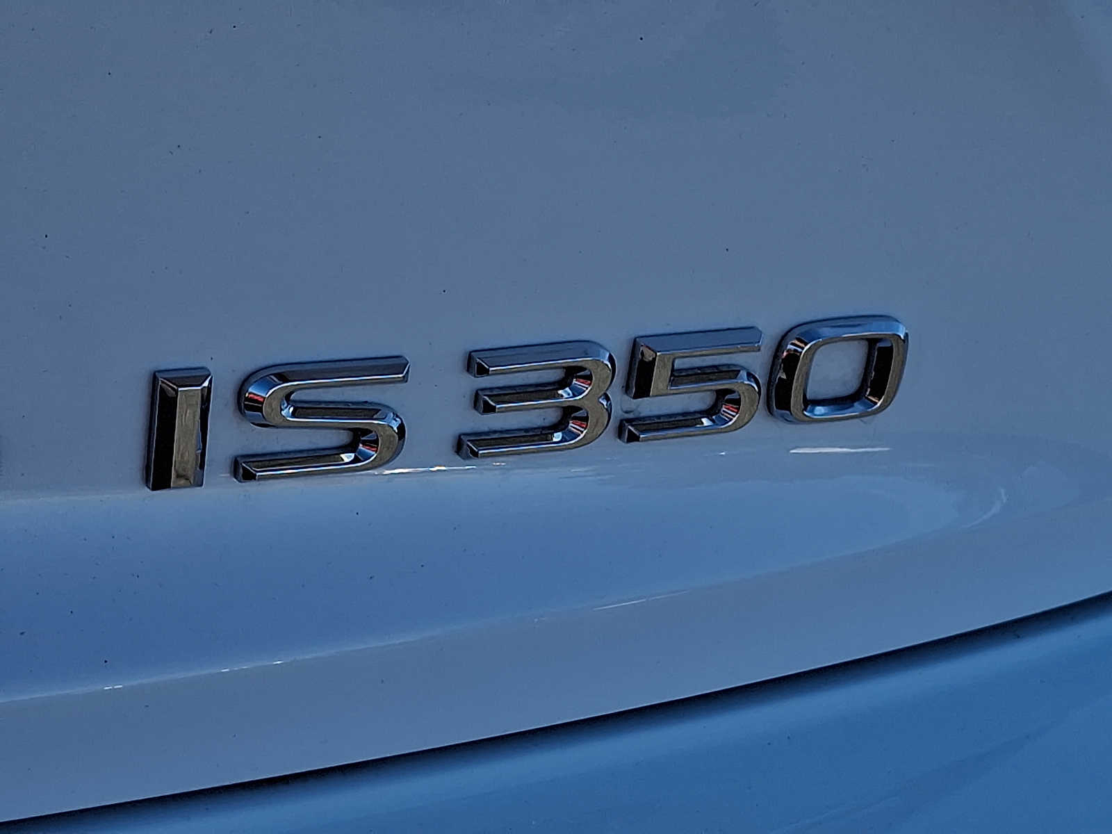 Thumbnail: 2020 Lexus IS - 28