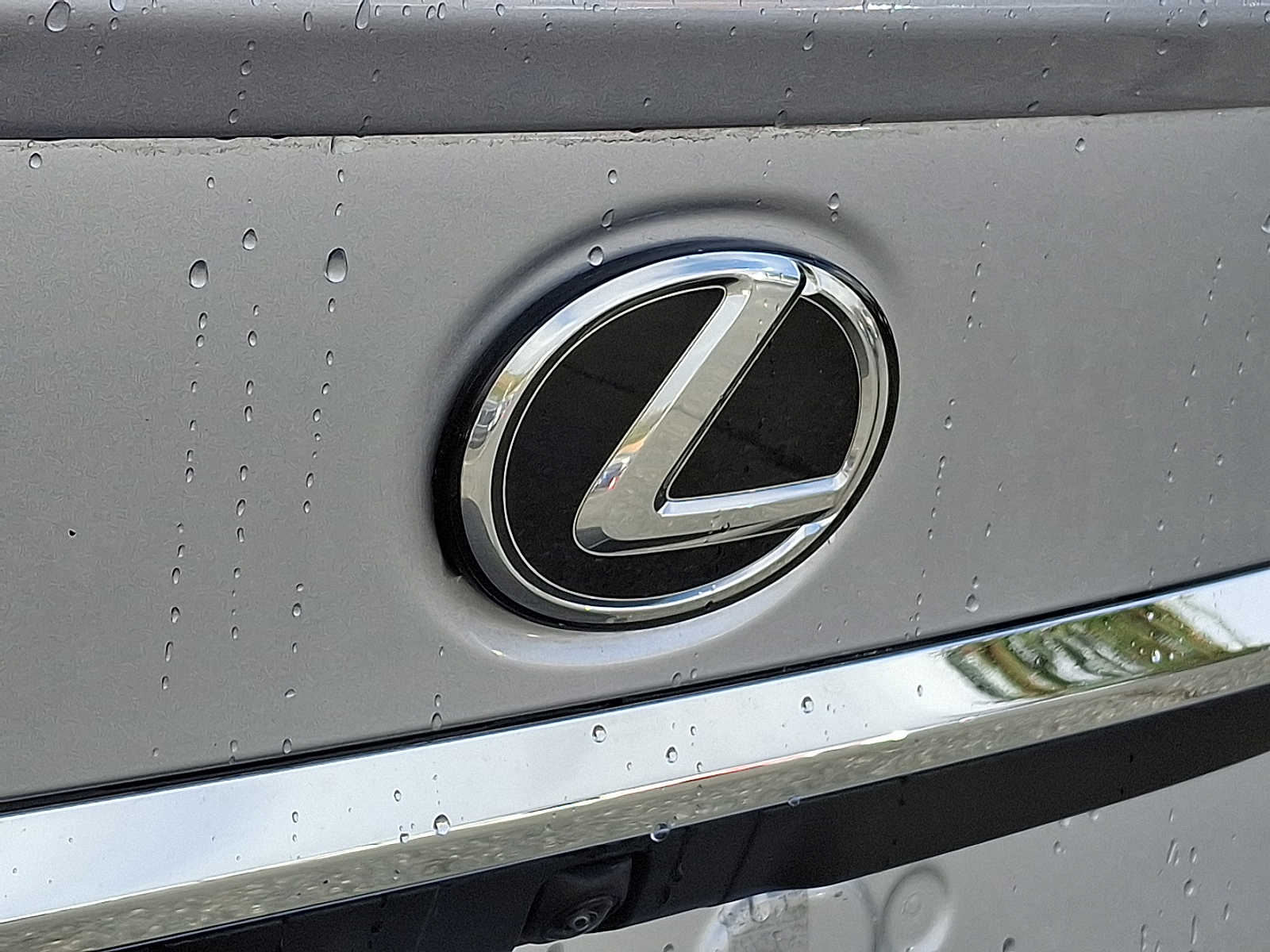 Thumbnail: 2023 Lexus ES - 29
