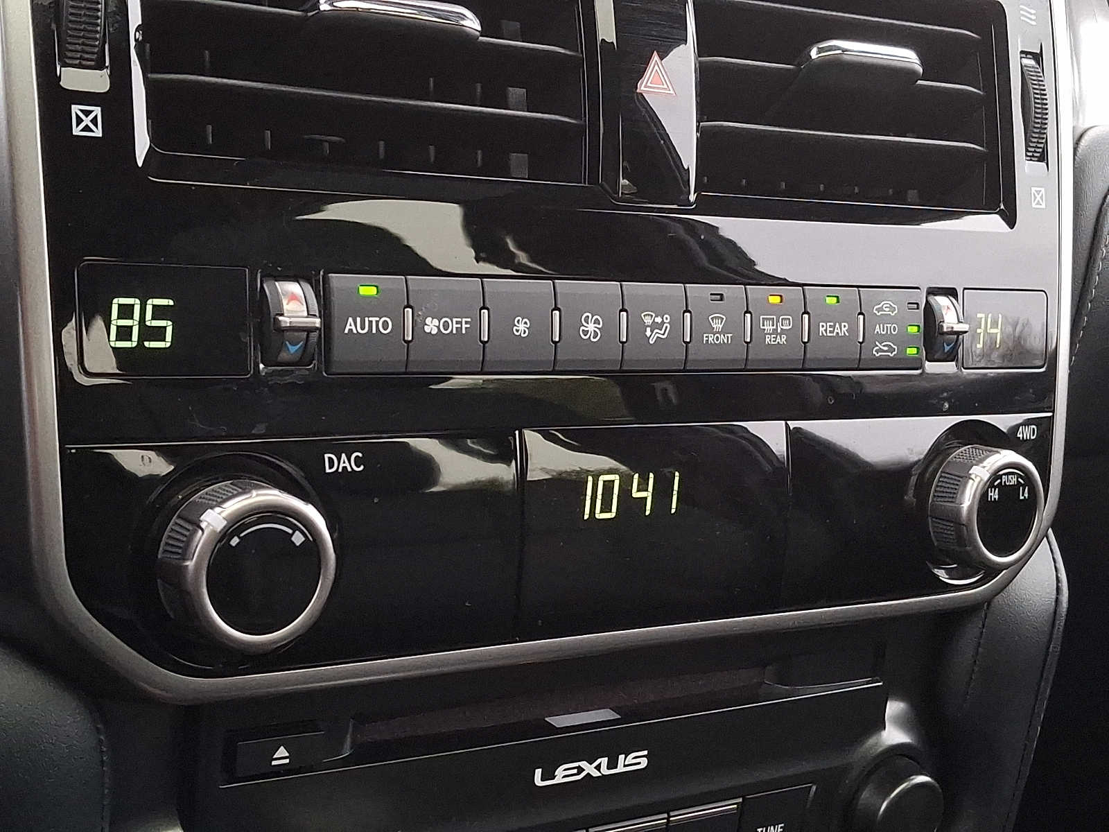 Thumbnail: 2023 Lexus GX - 15