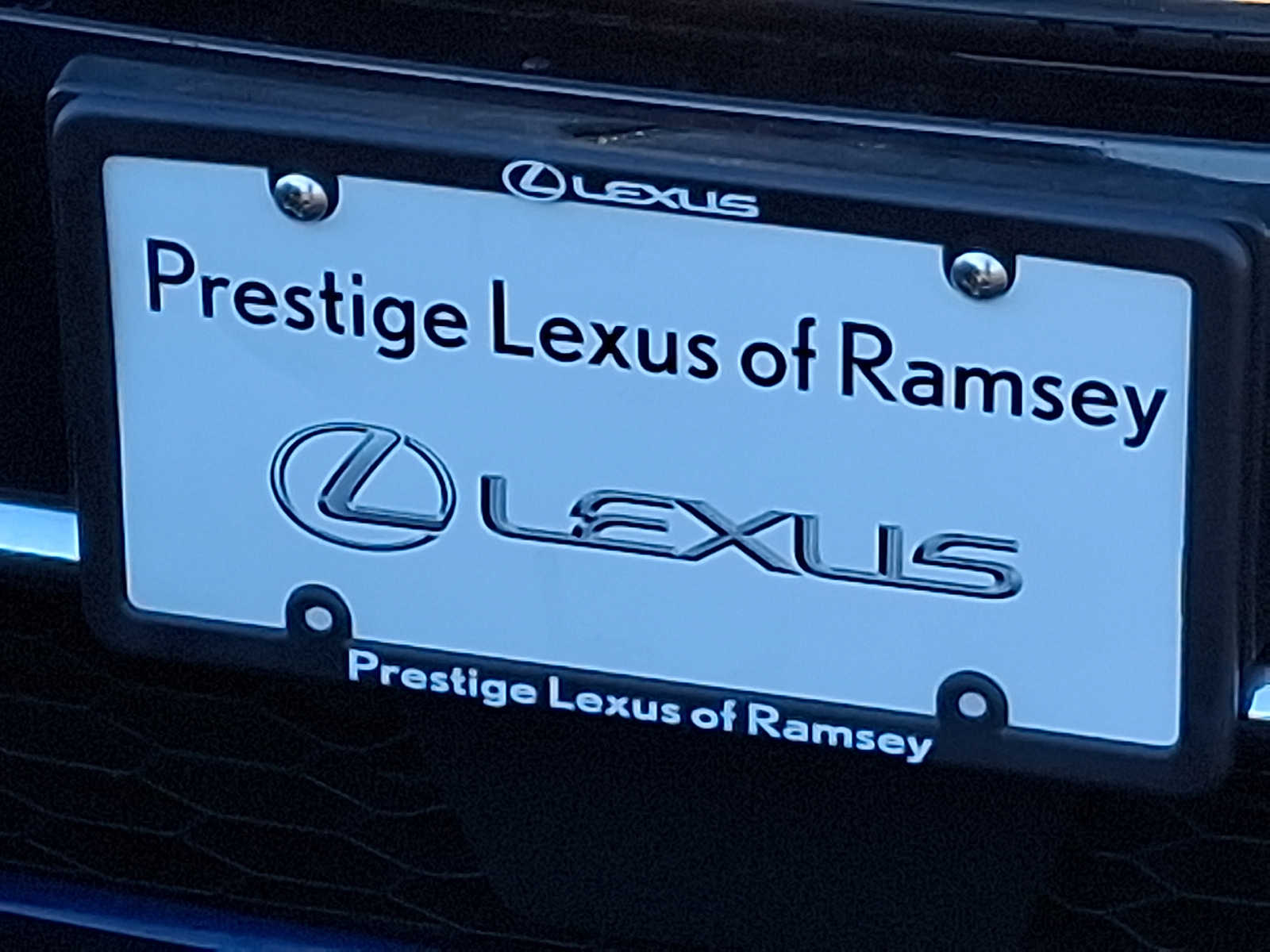 Thumbnail: 2018 Lexus ES - 27