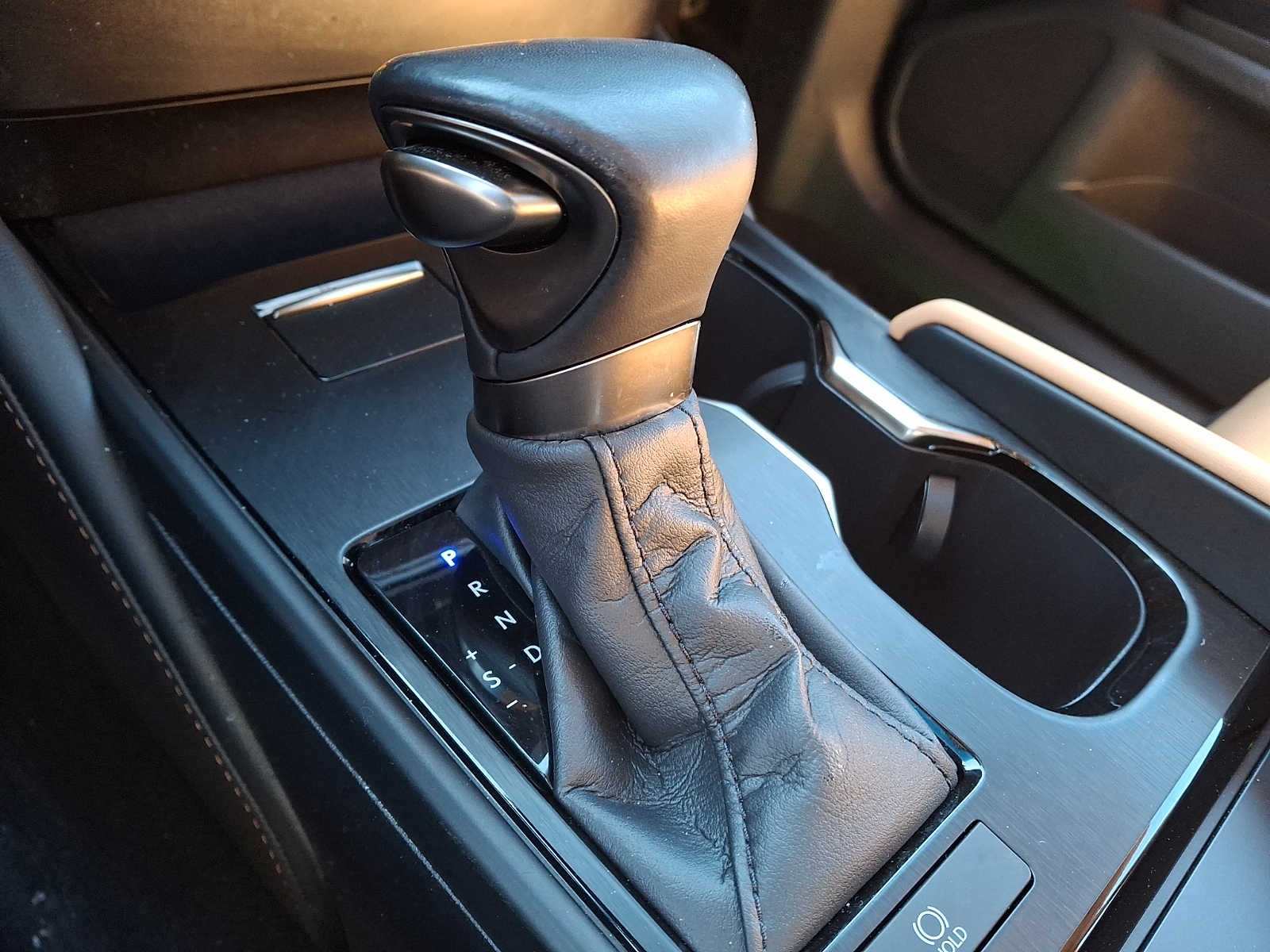 Thumbnail: 2023 Lexus ES - 14