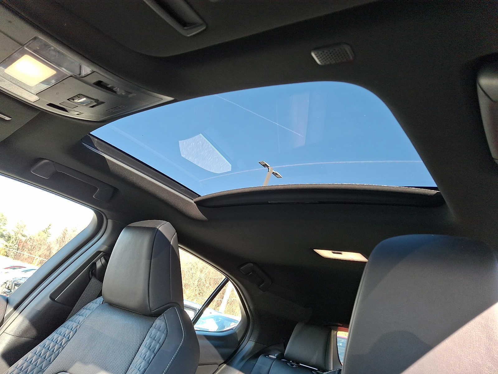 Thumbnail: 2019 Lexus UX - 12