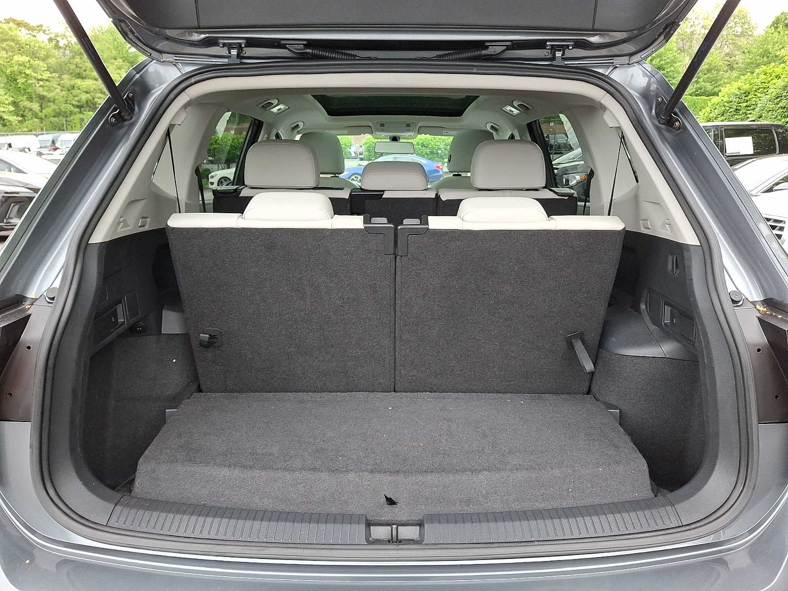 Thumbnail: 2019 Volkswagen Tiguan - 26
