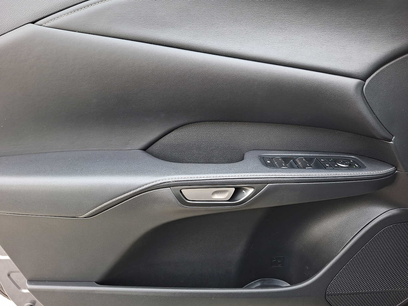 Thumbnail: 2023 Lexus RX - 9