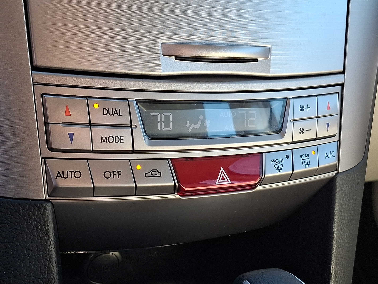 Thumbnail: 2011 Subaru Legacy - 13