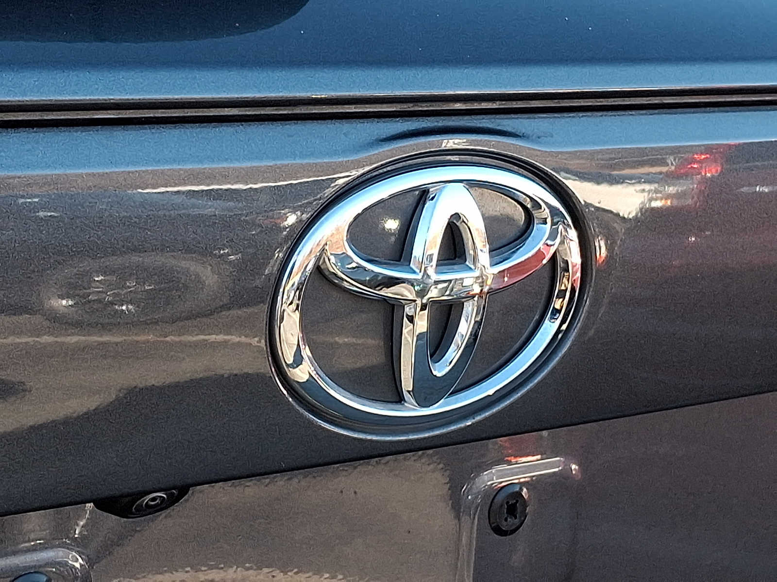 Thumbnail: 2025 Toyota RAV4 - 28