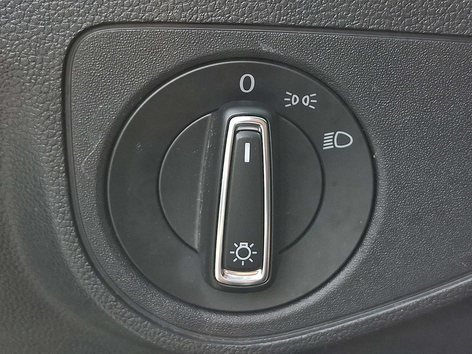 Thumbnail: 2018 Volkswagen Atlas - 24