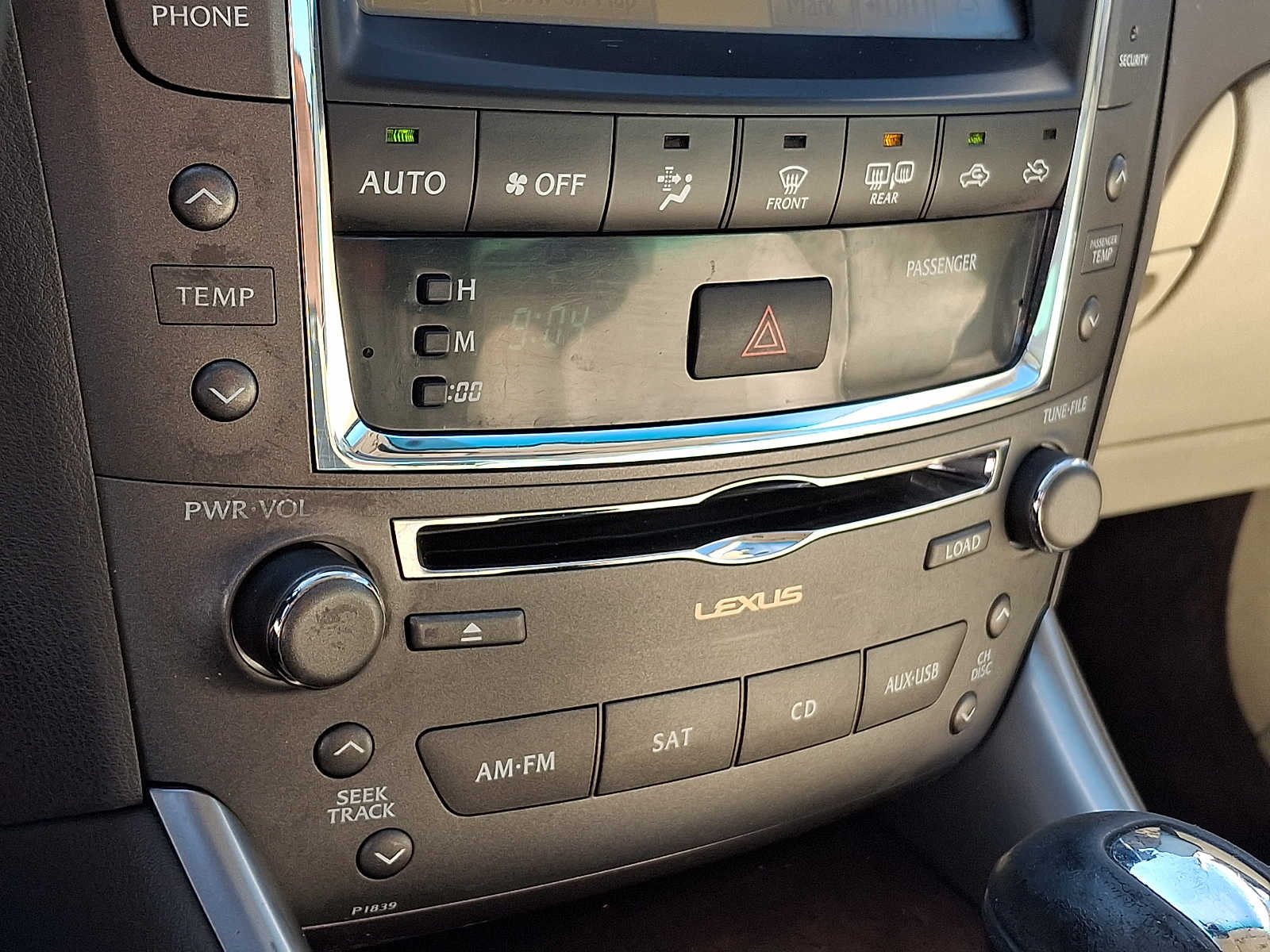 Thumbnail: 2010 Lexus IS - 13