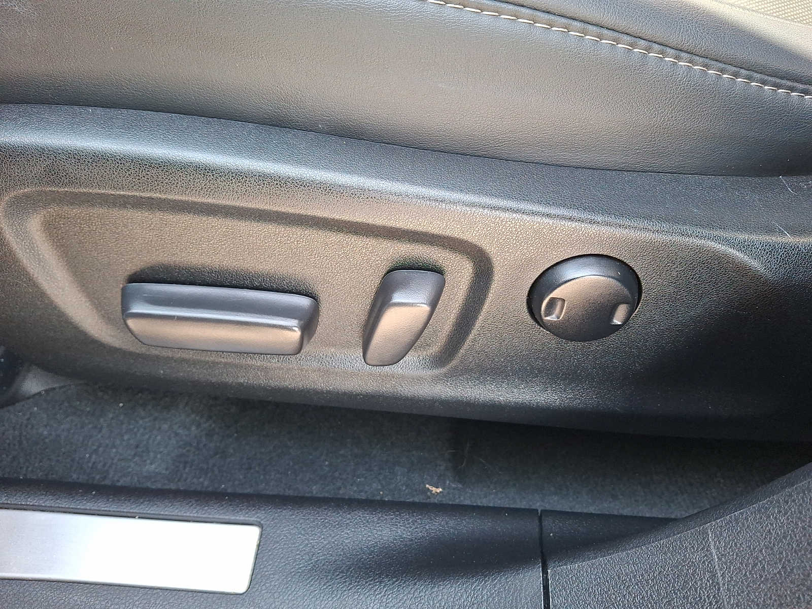 Thumbnail: 2021 Lexus RX - 10