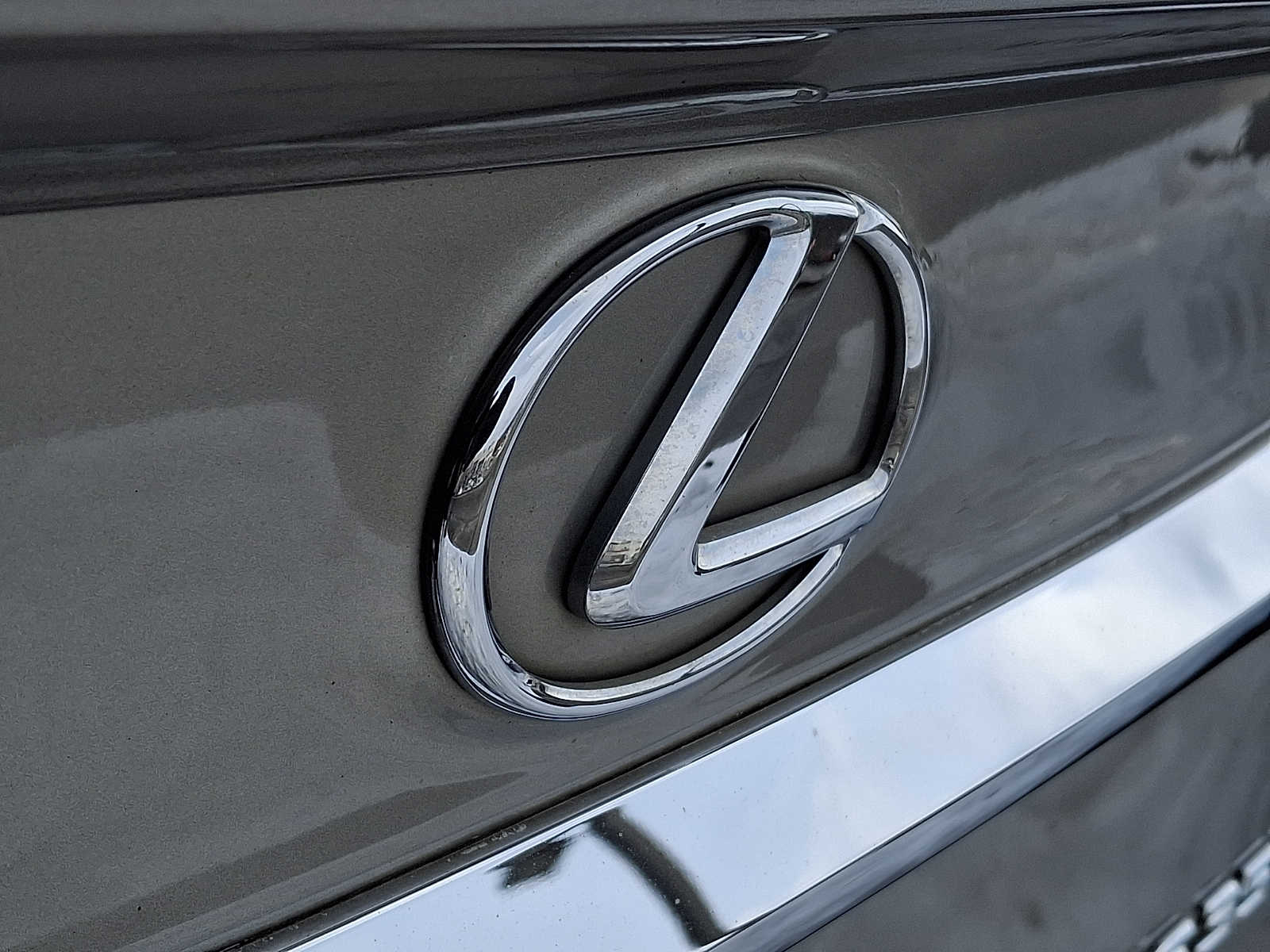 Thumbnail: 2018 Lexus ES - 29