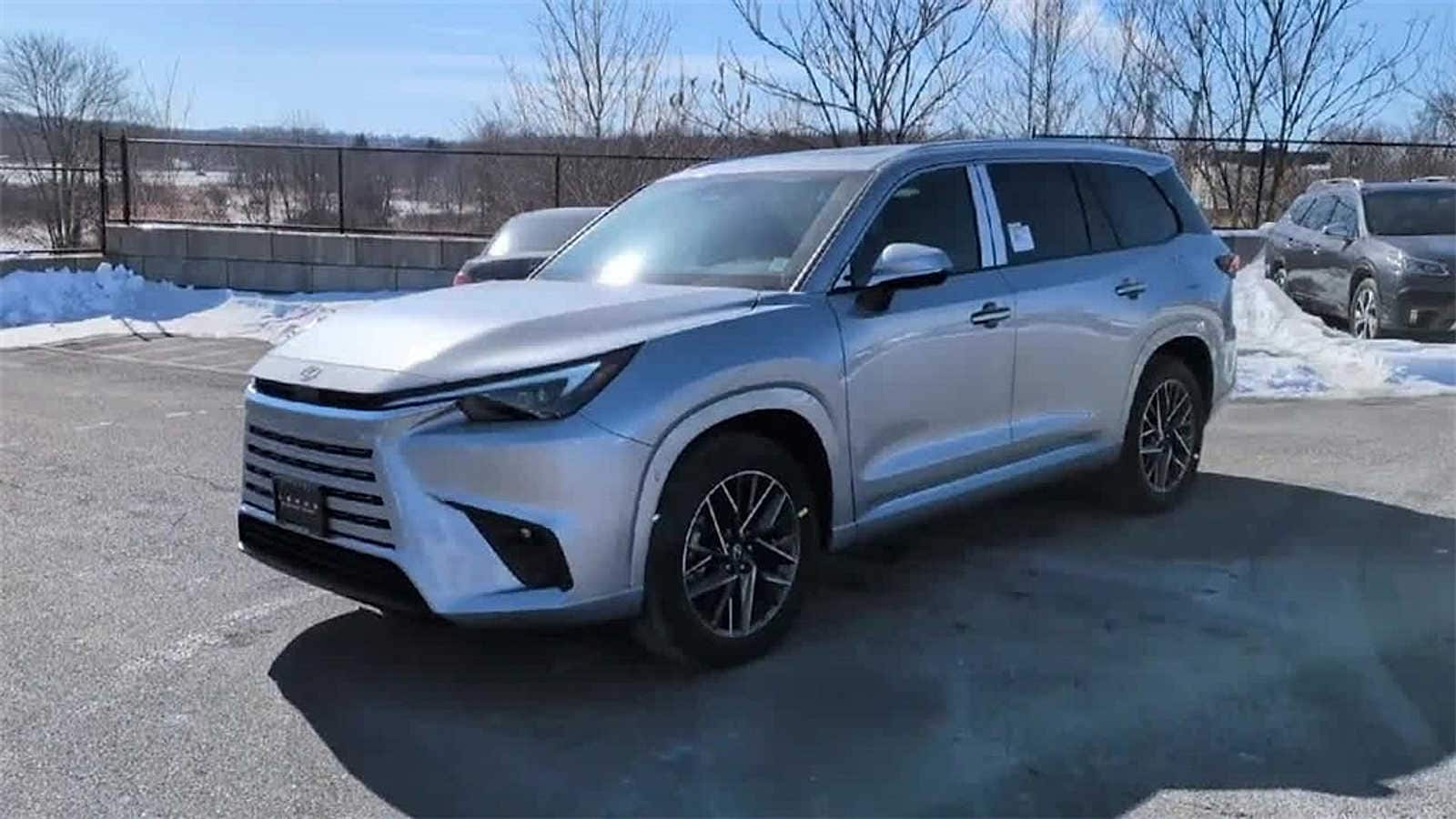 Thumbnail: 2026 Lexus TX - 4
