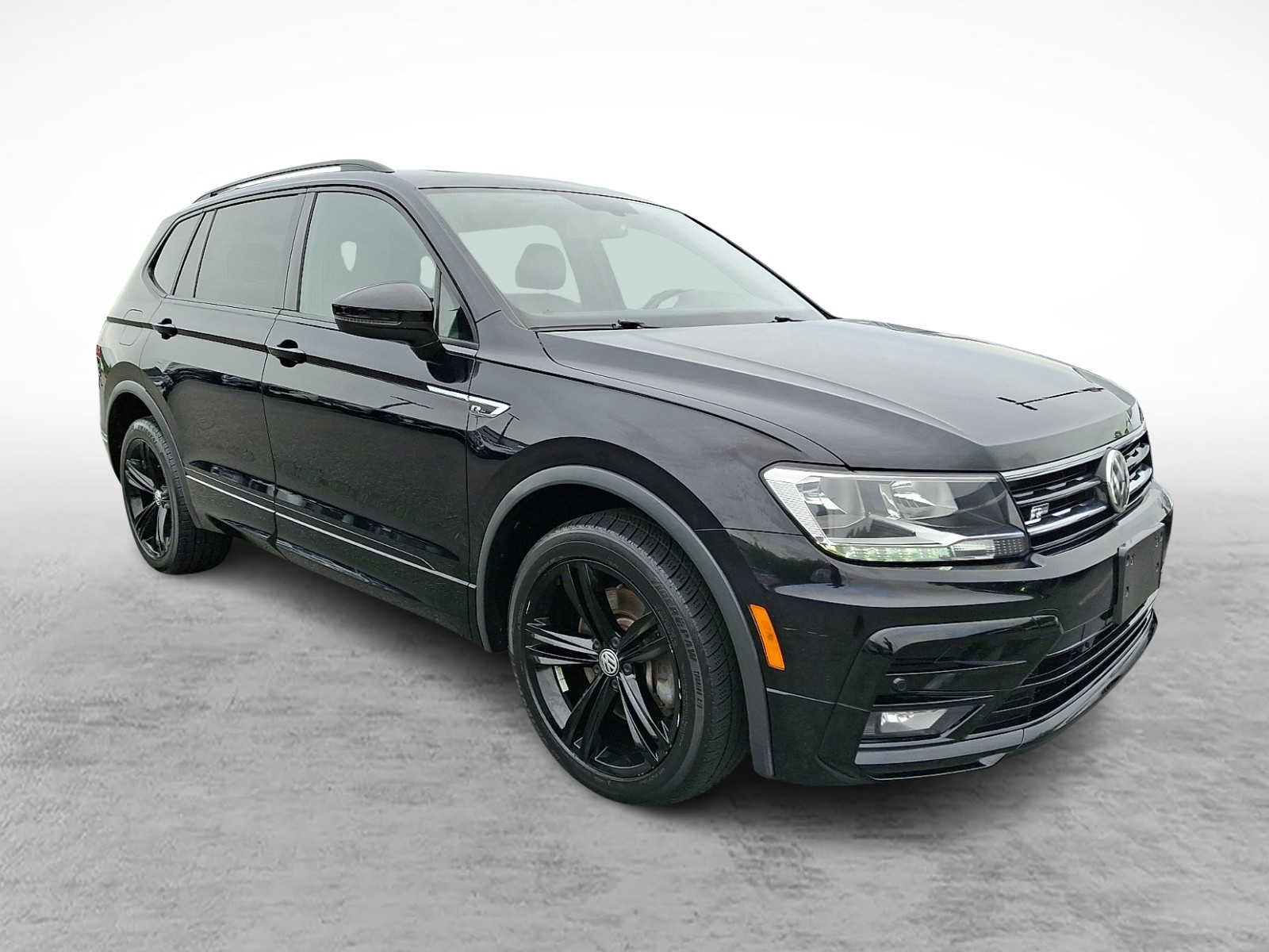 Thumbnail: 2019 Volkswagen Tiguan - 3