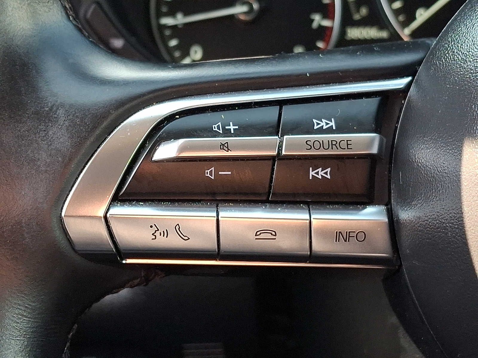 Thumbnail: 2023 Mazda CX-30 - 17