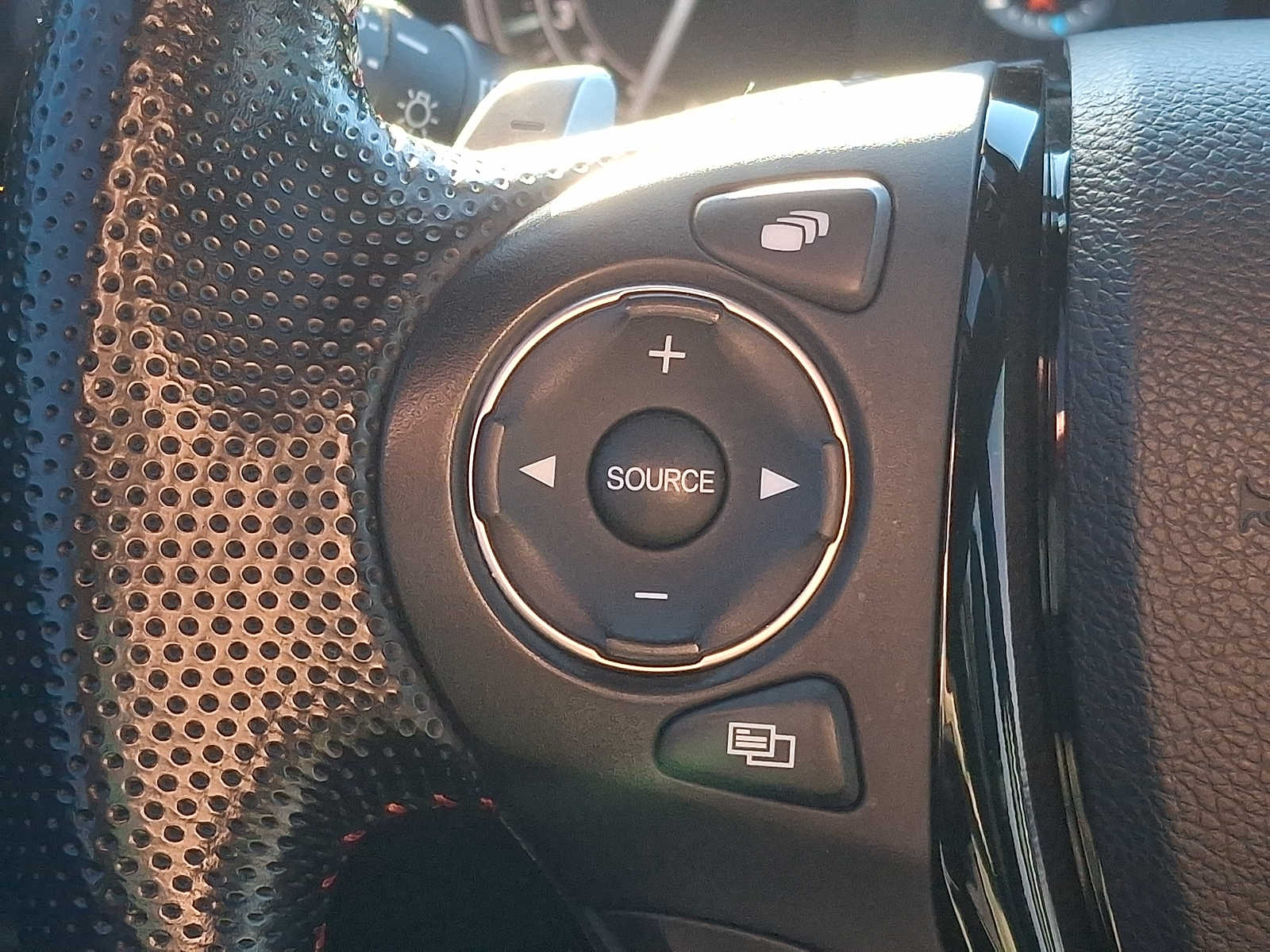 Thumbnail: 2021 Honda Ridgeline - 18