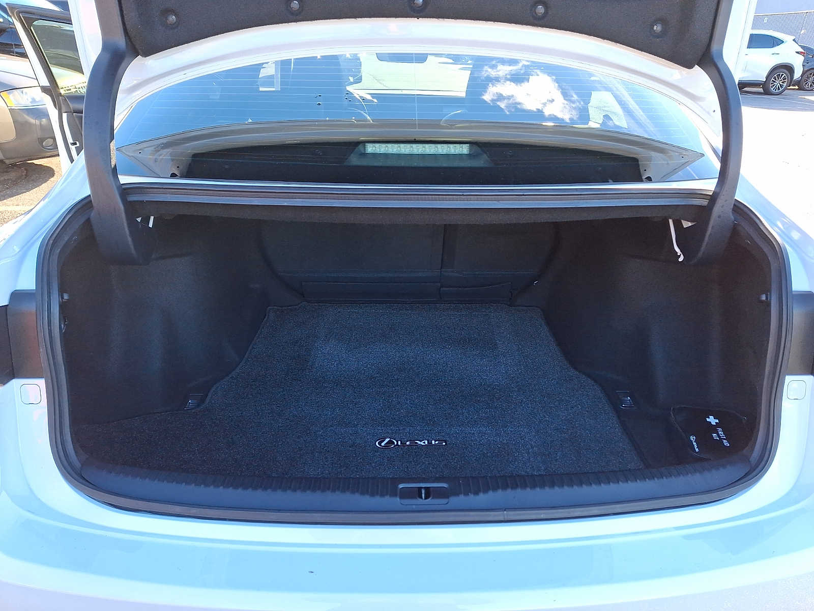 Thumbnail: 2020 Lexus IS - 27