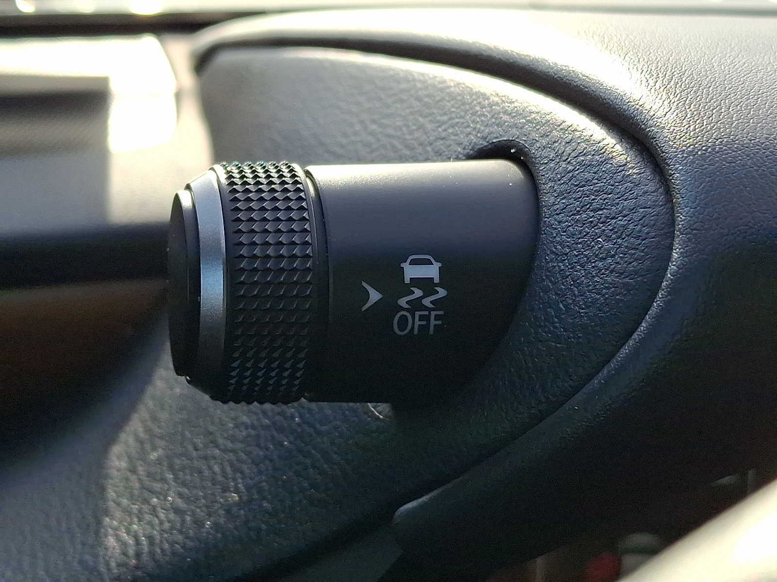 Thumbnail: 2024 Lexus ES - 24