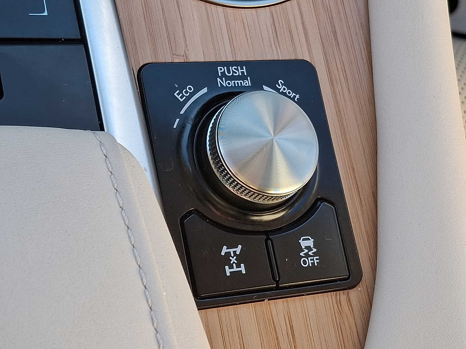 Thumbnail: 2021 Lexus RX - 22