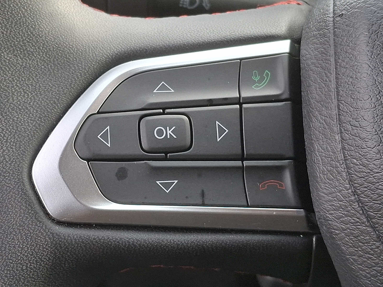 Thumbnail: 2024 Jeep Compass - 18