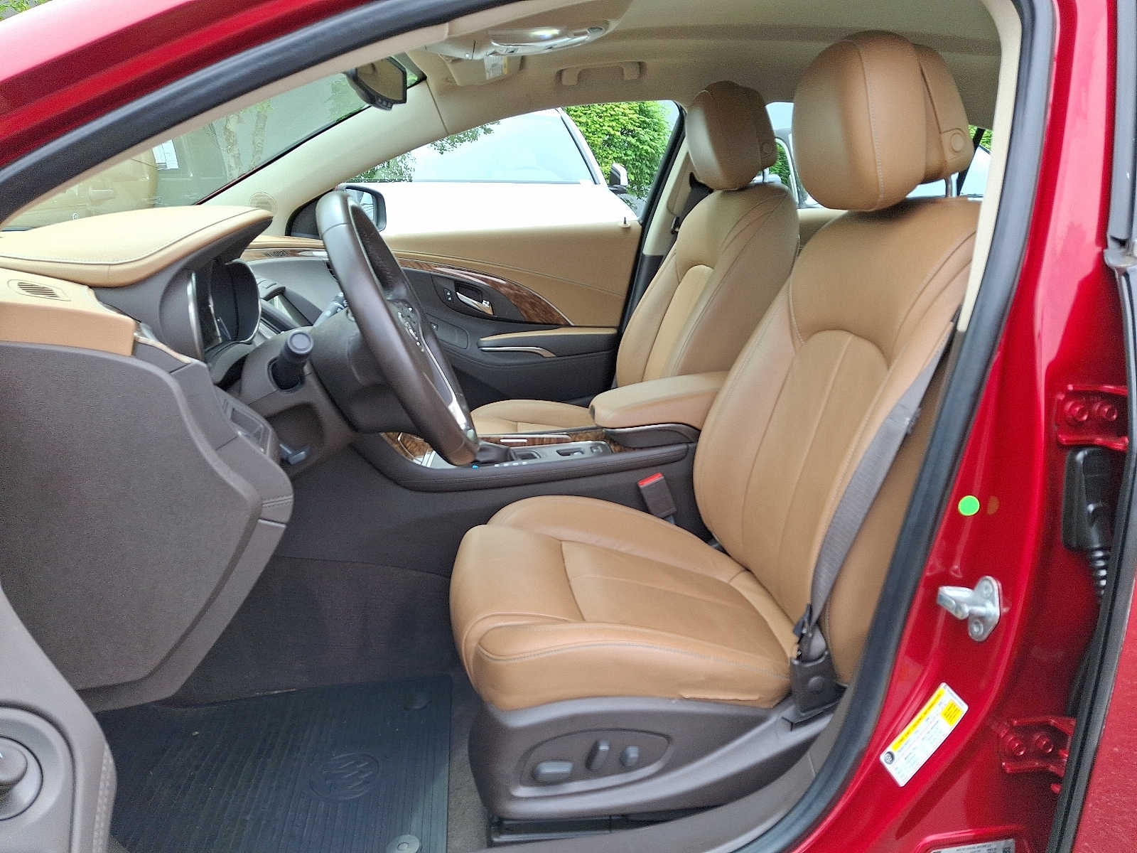 Thumbnail: 2014 Buick LaCrosse - 10