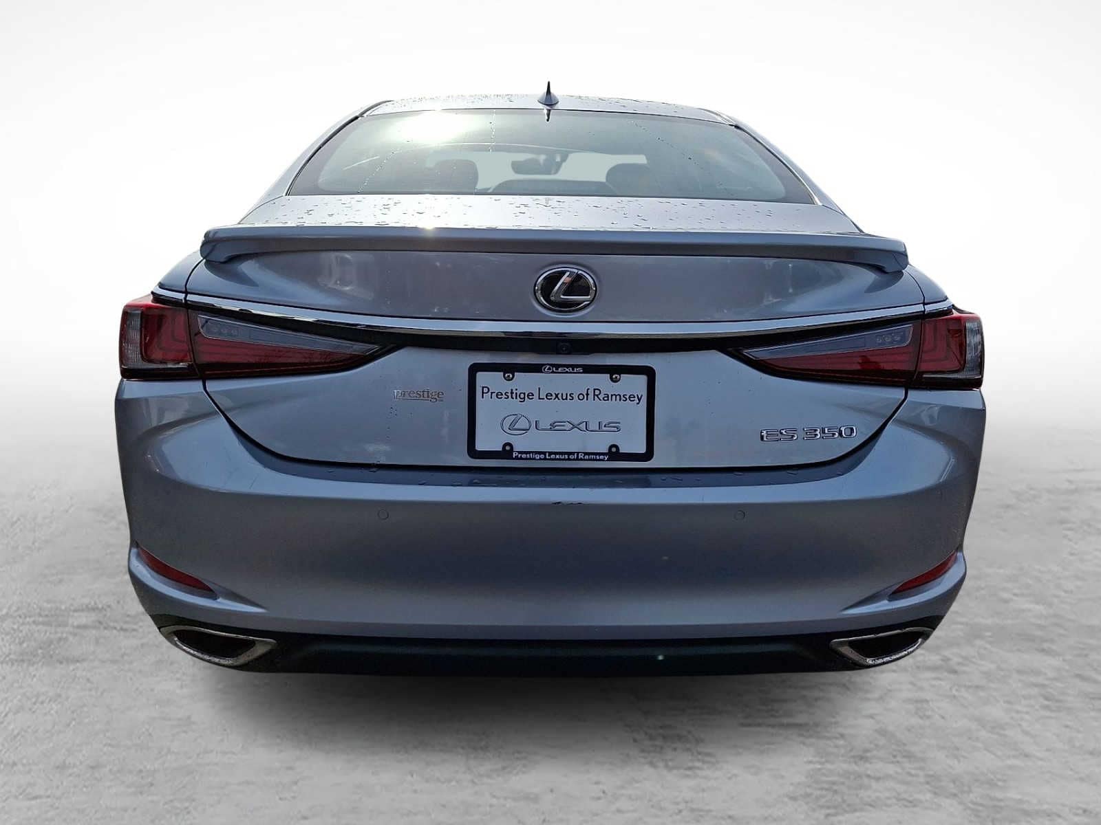 Thumbnail: 2023 Lexus ES - 5