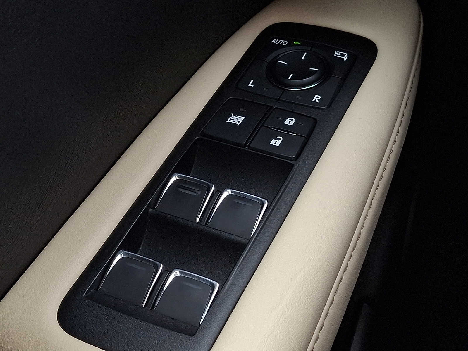 Thumbnail: 2022 Lexus RX - 25