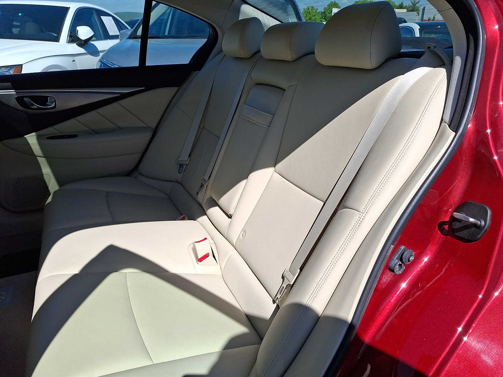 Thumbnail: 2014 INFINITI Q50 - 8