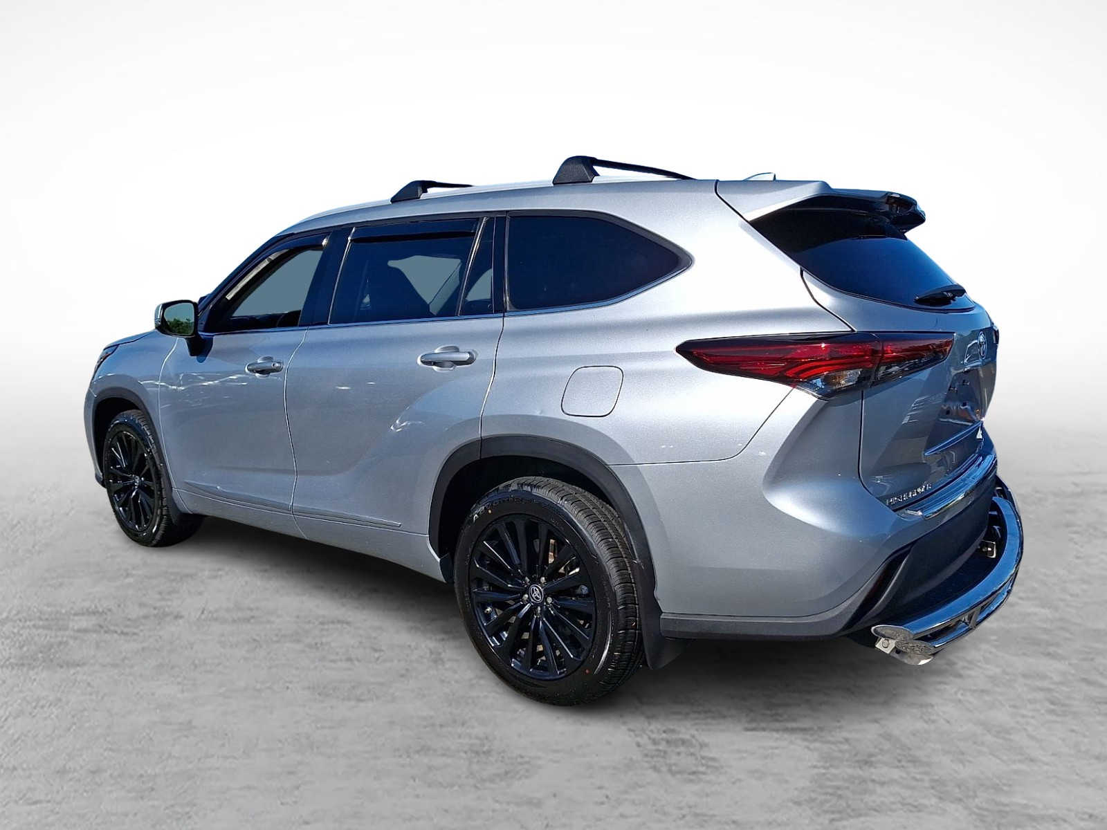 Thumbnail: 2022 Toyota Highlander - 6