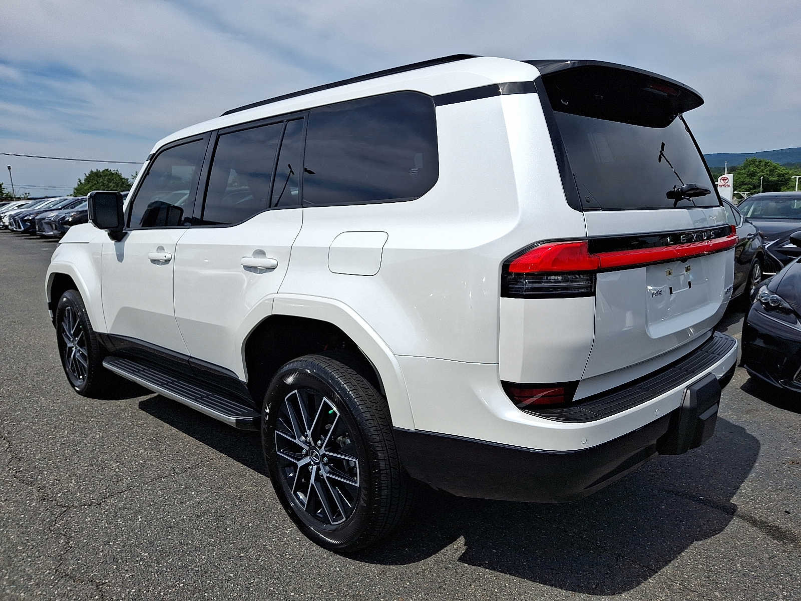 Thumbnail: 2024 Lexus GX - 6