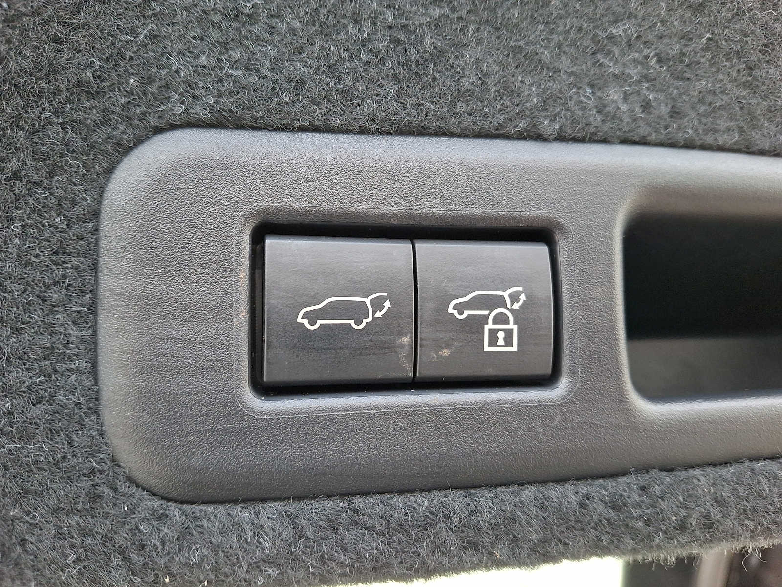 Thumbnail: 2022 Lexus RX - 28