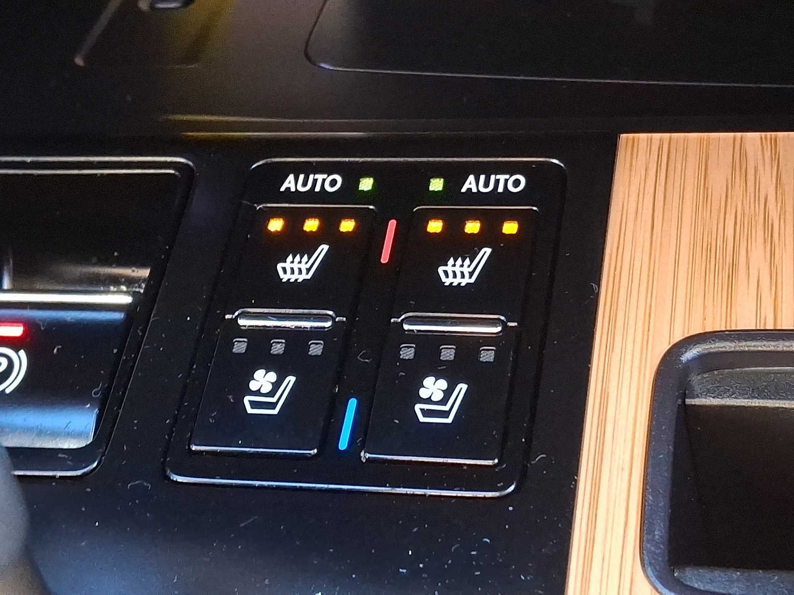 Thumbnail: 2021 Lexus RX - 20