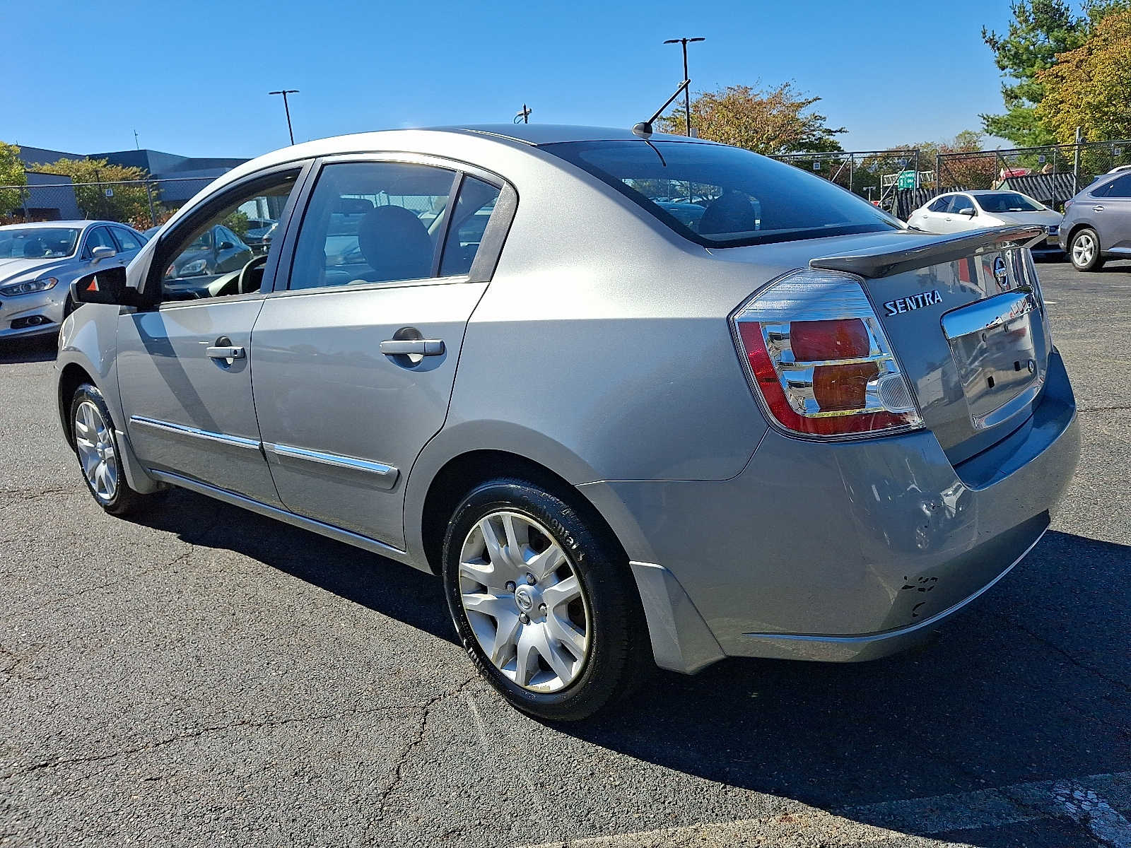 Thumbnail: 2012 Nissan Sentra - 6
