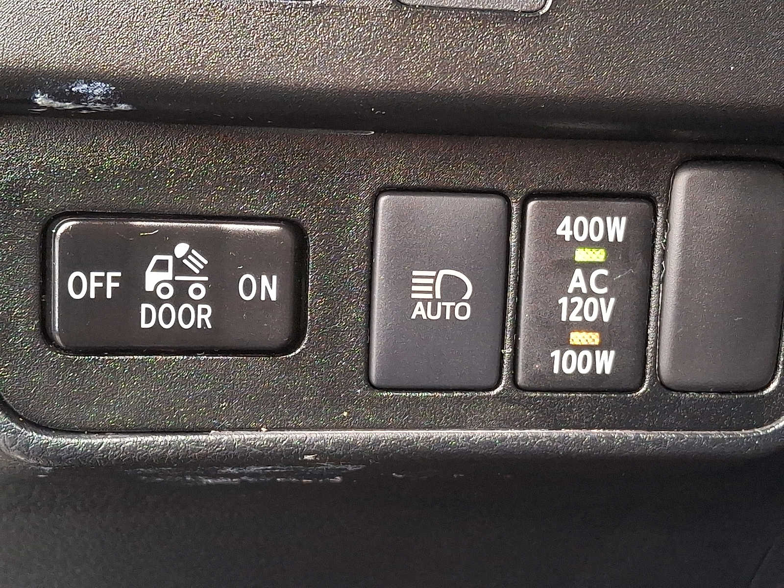 Thumbnail: 2021 Toyota Tacoma - 24